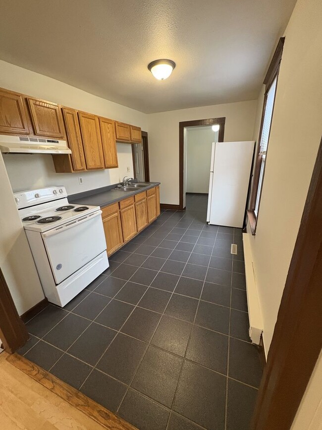 103 Division St in Chippewa Falls, WI - Building Photo - Building Photo