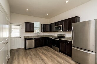 34812 Daisy Meadow Loop in Zephyrhills, FL - Building Photo - Building Photo