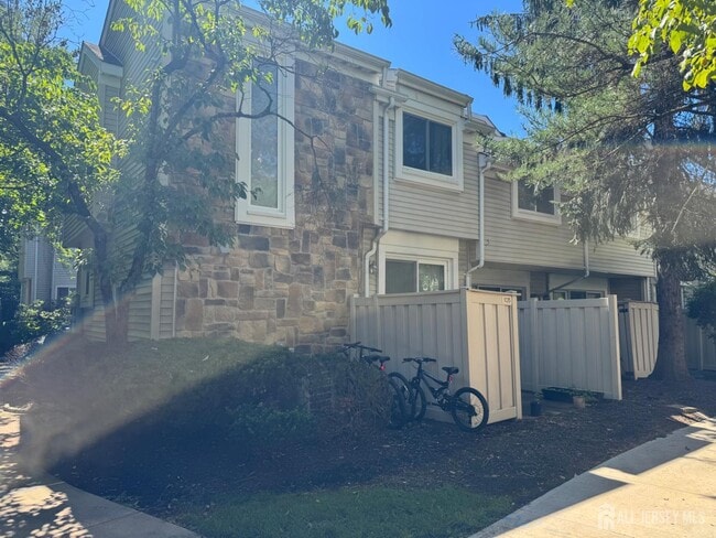 property at 1135 Schmidt Ln
