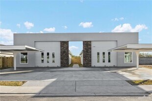 5701 Notre Dame Ave, Unit 4 in McAllen, TX - Building Photo