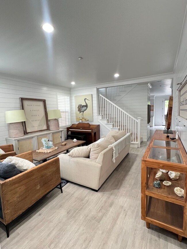 20917 Cabrillo Ln in Huntington Beach, CA - Building Photo - Building Photo