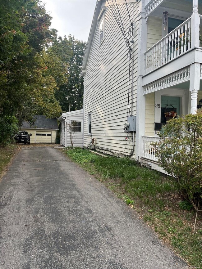 28 S Main St in Florida, NY - Building Photo - Building Photo