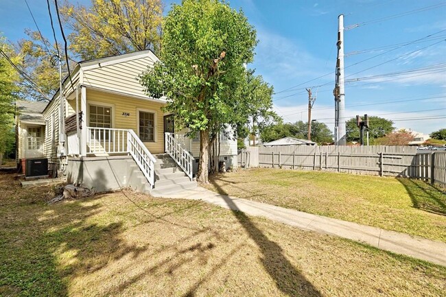 3716 Robinson Ave in Austin, TX - Building Photo - Building Photo