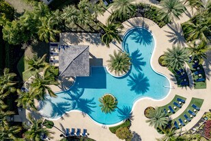 The Point at Southern Blvd in Royal Palm Beach, FL - Building Photo