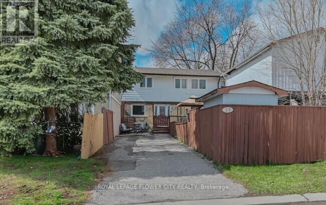 property at 20 Horseshoe Ct