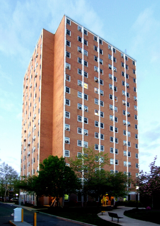 John F. Kennedy Tower in West New York, NJ - Building Photo - Building Photo