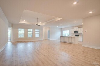 10818 Blacktail Loop in Bellview, FL - Foto de edificio - Building Photo