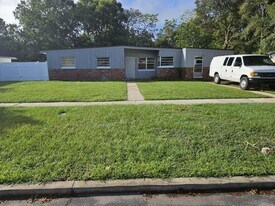 7406 Nolton Way in Orlando, FL - Building Photo