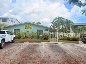 835 NE 18th Ct in Fort Lauderdale, FL - Building Photo