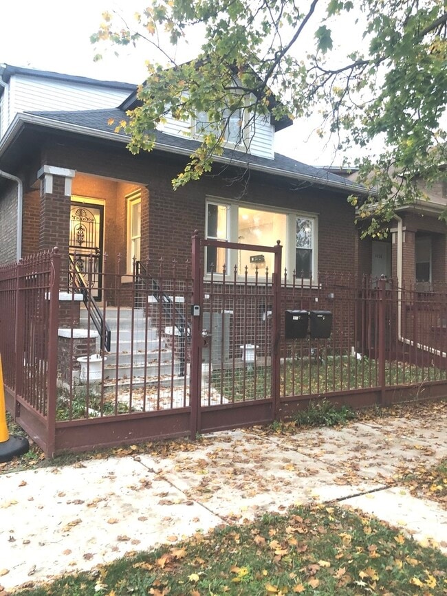 property at 4858 W Concord Pl