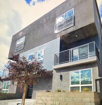 5652 Klump Ave, Unit 5652 in North Hollywood, CA - Building Photo