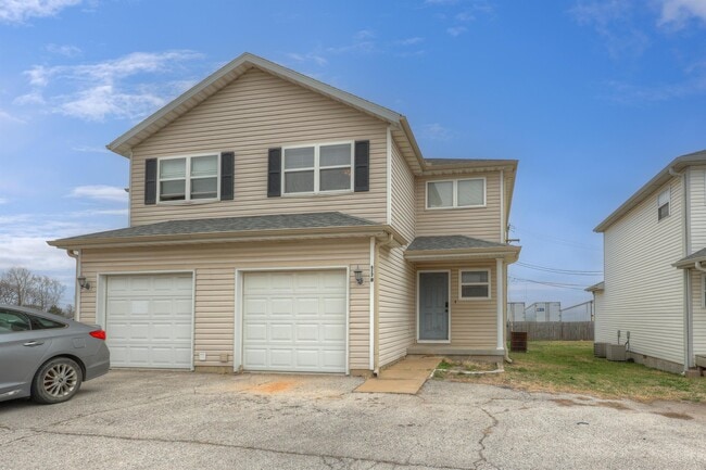 627b S Walker St in Webb City, MO - Building Photo - Building Photo