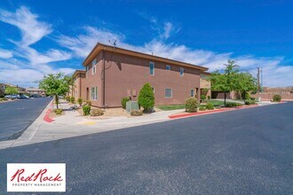 2801 E 450 N in Saint George, UT - Foto de edificio - Building Photo