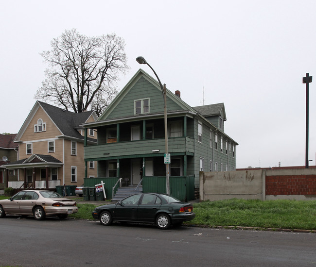 36-38 Chamberlain St in Rochester, NY - Foto de edificio - Building Photo