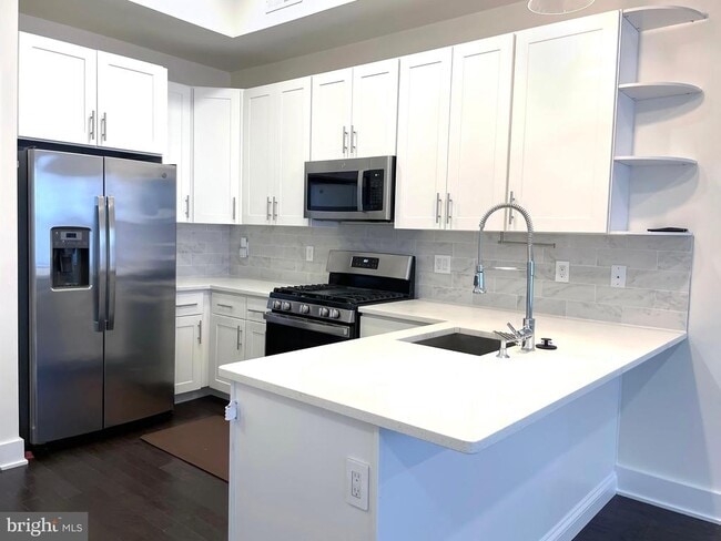 property at 514 W Montgomery Ave