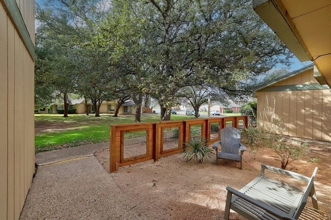 9534 Quail Village Ln in Austin, TX - Building Photo - Building Photo