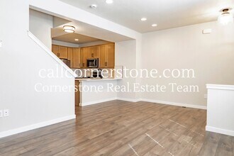 3683 Levy Pk Dr in Colorado Springs, CO - Foto de edificio - Building Photo