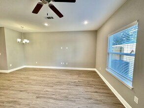319 Carmel Dr, Unit 1 in Fort Walton Beach, FL - Building Photo - Building Photo