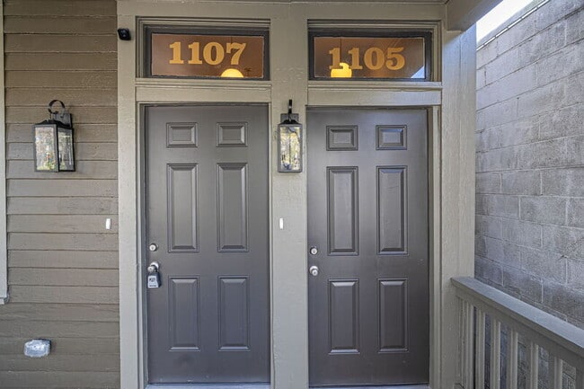 1107 E 32nd St in Savannah, GA - Building Photo - Building Photo