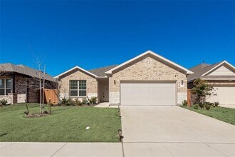 3251 Apple Crk Ave in Crandall, TX - Foto de edificio - Building Photo