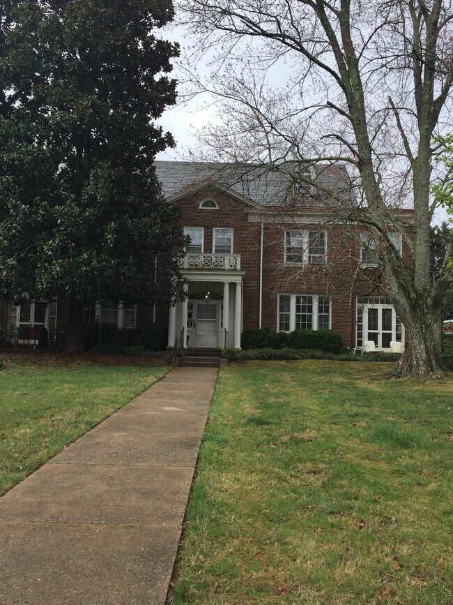 3837 Peakland Plz Rentals in Lynchburg, VA