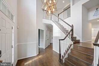 47118 Garrett Pl in Sterling, VA - Building Photo - Building Photo