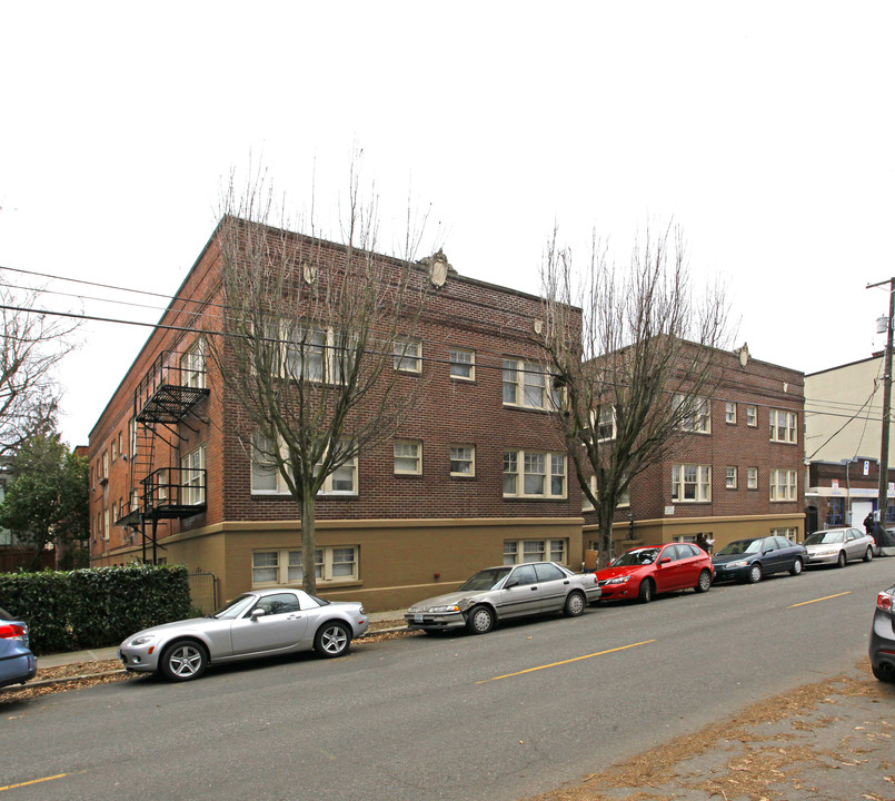 Marion Court Apartments in Portland, OR - Building Photo