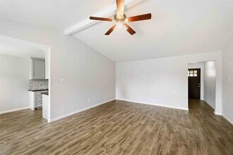 5522 Bridgegate Dr in Spring, TX - Building Photo - Building Photo