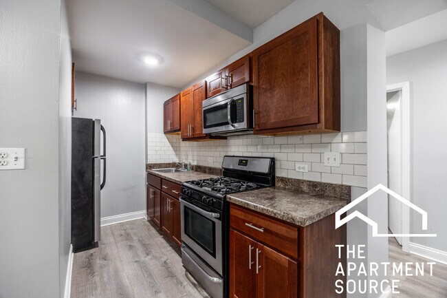 4031 N Kenmore Ave in Chicago, IL - Building Photo - Building Photo