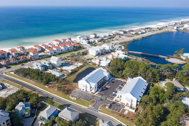 70 Marthas Ln in Santa Rosa Beach, FL - Foto de edificio - Building Photo