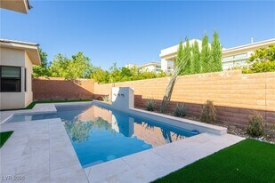 26 Cranberry Cove Ct in Las Vegas, NV - Building Photo