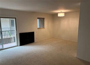 55 Knolls Crescent in Bronx, NY - Building Photo - Building Photo