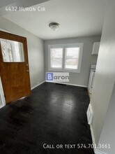 4432 Huron Cir in South Bend, IN - Building Photo - Building Photo