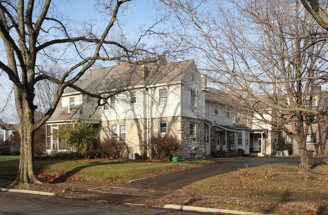 2202 Arlington Ave in Upper Arlington, OH - Building Photo - Building Photo