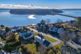 12 Avon Rd in Falmouth, ME - Building Photo - Building Photo