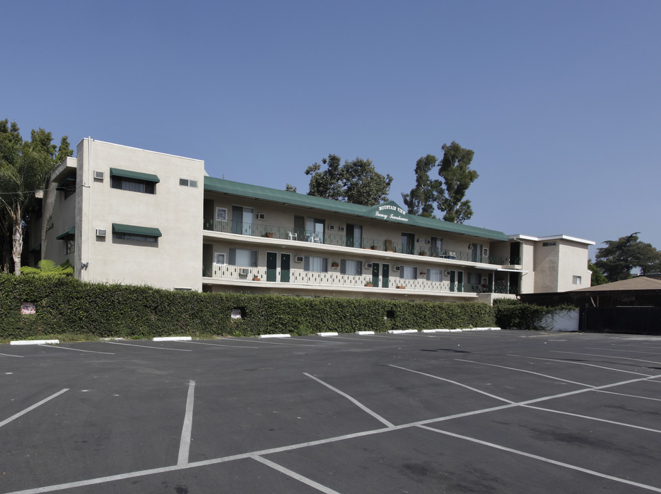 Mountain View in North Hollywood, CA - Building Photo