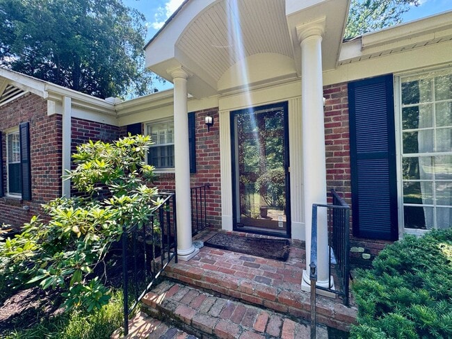 3905A Trimble Rd in Nashville, TN - Building Photo - Building Photo