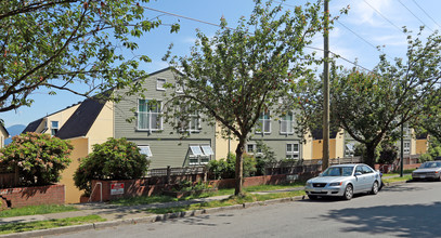 Northern Way Housing Co-Operative in Vancouver, BC - Building Photo - Building Photo