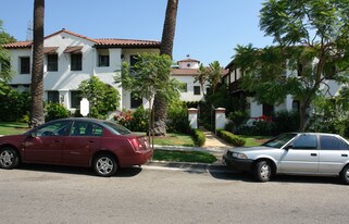 128 Carr Dr in Glendale, CA - Building Photo