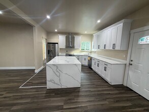 3711 N Huson St in Tacoma, WA - Building Photo - Building Photo