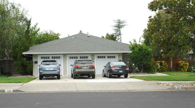 523-525 Newville Dr in Los Gatos, CA - Building Photo - Building Photo