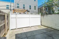 2129 Earp St photo'