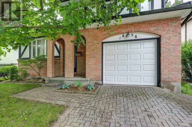 1858 Aldersbrook Rd in London, ON - Building Photo - Building Photo