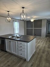 9 Collingwood Dr in Superior, WI - Building Photo - Building Photo