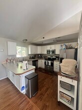 4884 Thrush Ln in West Richland, WA - Building Photo - Building Photo