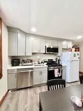 28 Higgins St, Unit 1 in Boston, MA - Building Photo - Building Photo