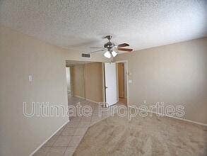 6337 W Turquoise Ave in Glendale, AZ - Building Photo - Building Photo