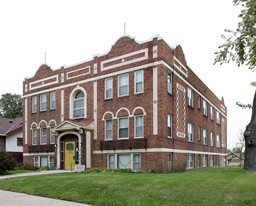 1900 Thomas Ave Apartments