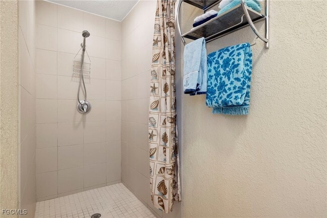 property at 1023 SE 15th St