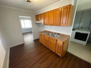 1012 Giddings St in Danville, IL - Building Photo - Building Photo